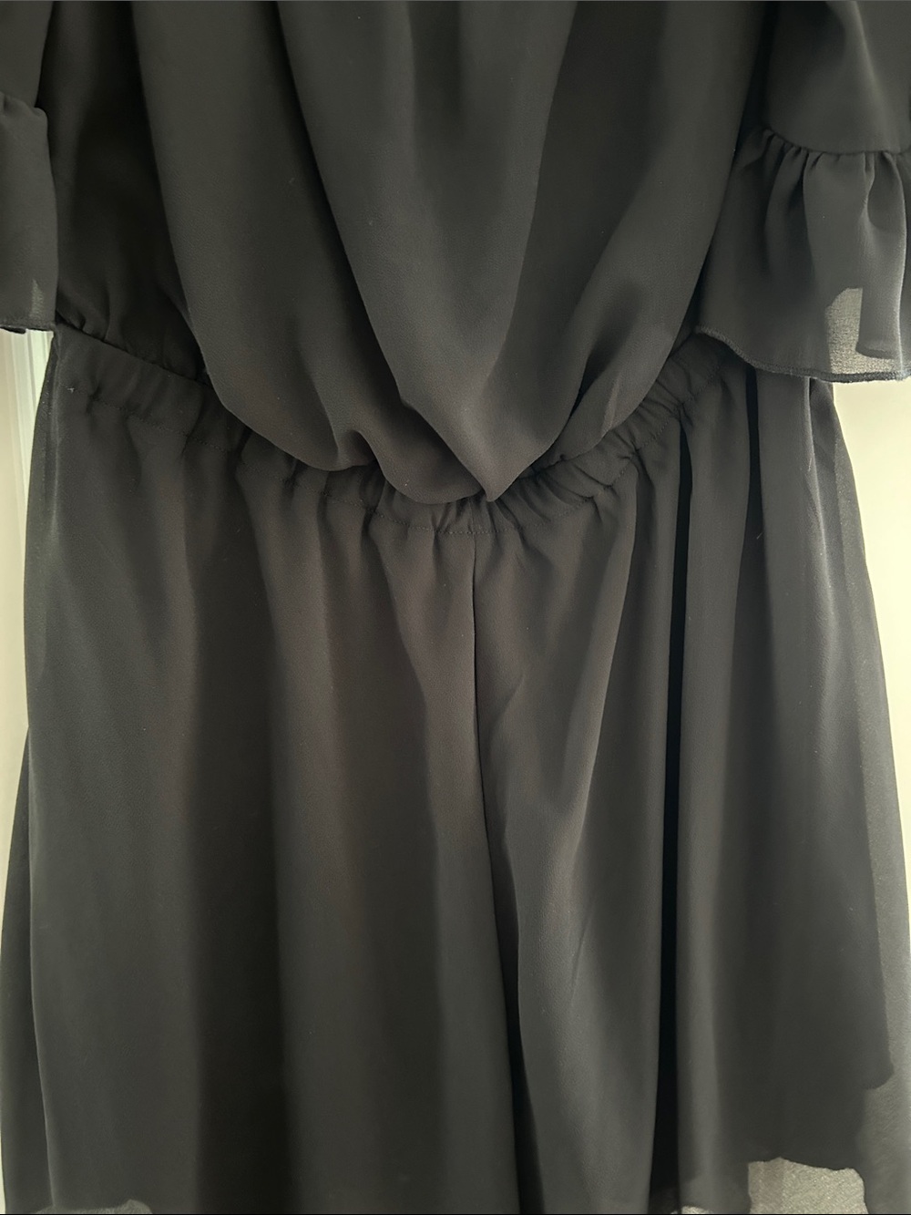 Black Ruffle Sleeve Romper - Picture 3 of 4